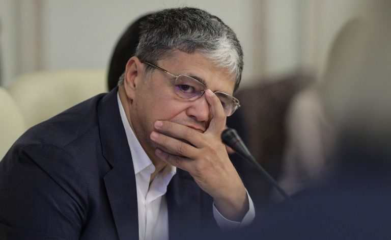 boloș